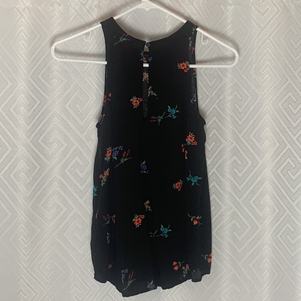 Old Navy Floral Tank Women’s Size Extra Small - Picture 2 of 5
